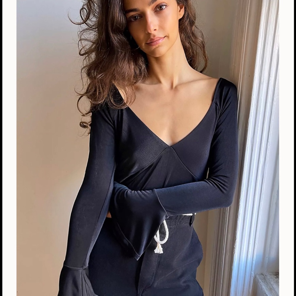 ✨Free People✨ “Give a little” Layering Top